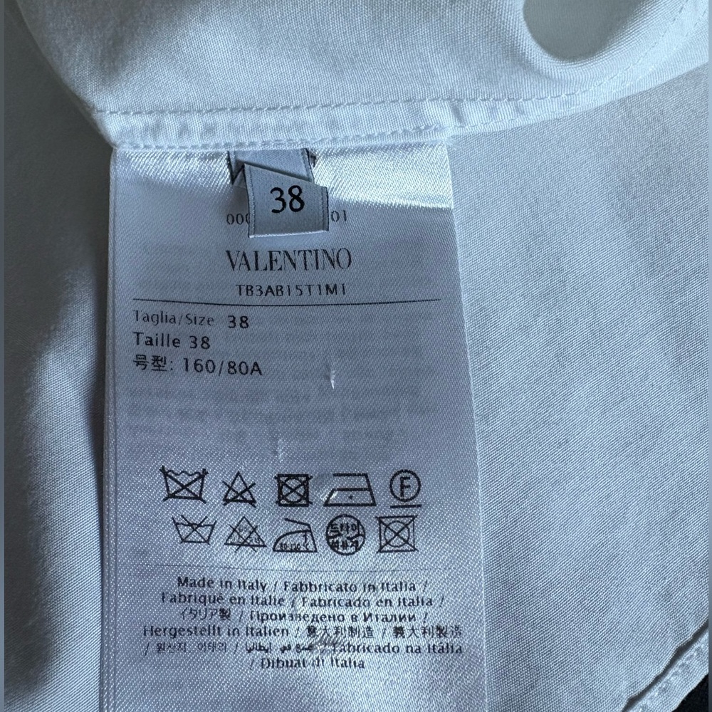 Valentino White Cotton Feather Cuffs Shirt, Italian size 38 - Picture 8 of 9